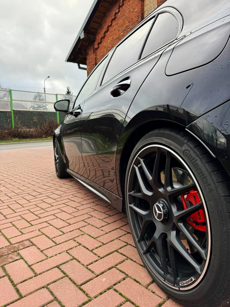 WhatsApp Image 2025-11-18 at 21.23